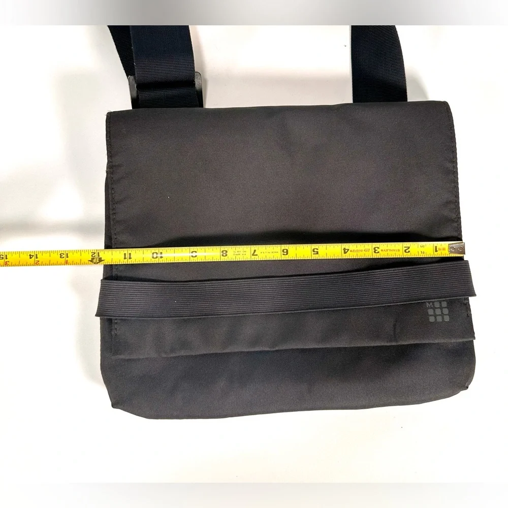 Moleskine Black Messenger/Shoulder Bag-Unisex